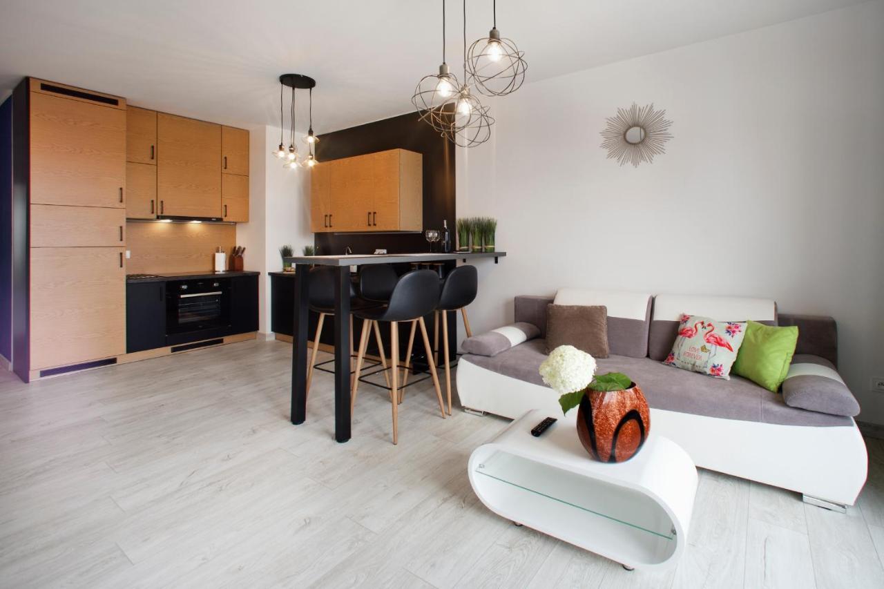 Cybernetyki 6B Serviced Accommodation وارسو المظهر الخارجي الصورة