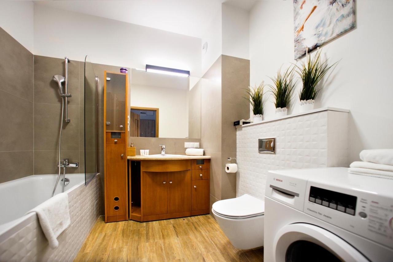 Cybernetyki 6B Serviced Accommodation وارسو المظهر الخارجي الصورة